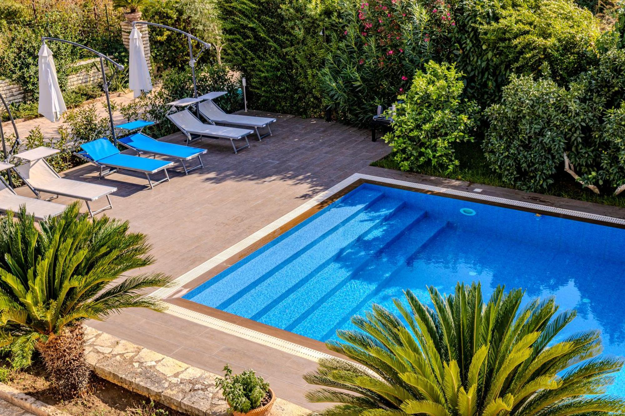 Villa La Quiete - Adults Only Cuke Екстер'єр фото