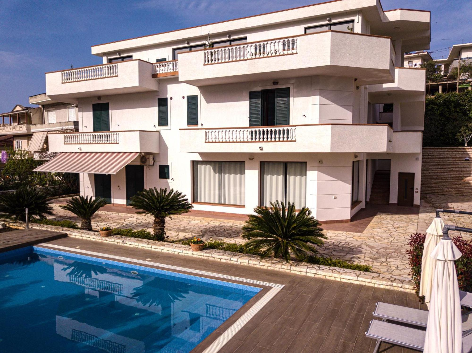 Villa La Quiete - Adults Only Cuke Екстер'єр фото